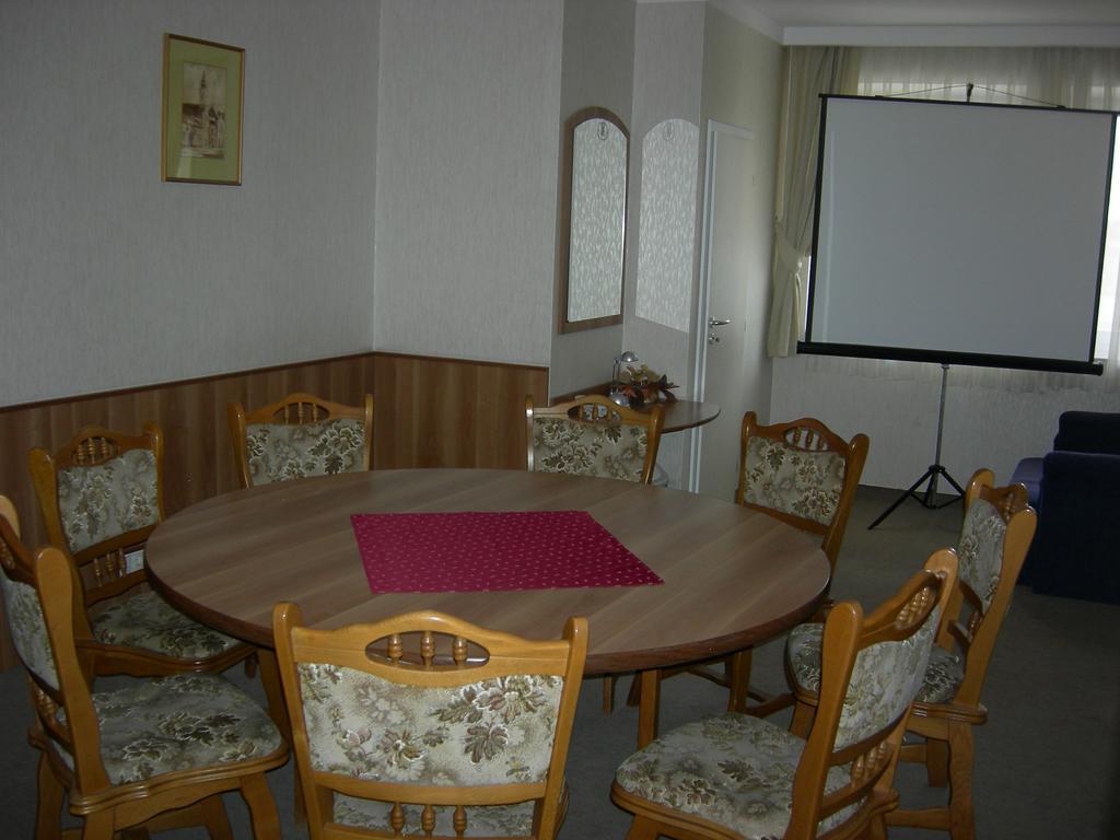 Hary Hotel Keşkemet Oda fotoğraf